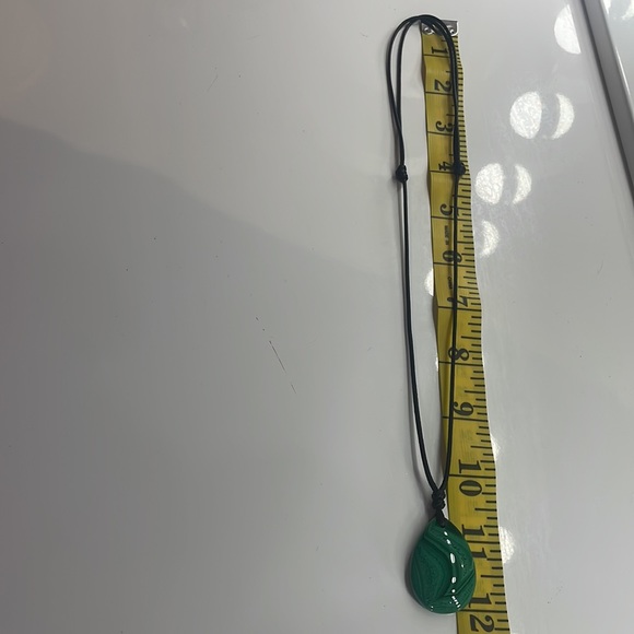 Green Malachite Pendant with adjustable black strap, wear long or as choker - Picture 3 of 6
